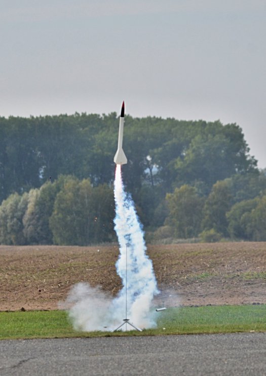 Neznamy model - vyrazeny motor